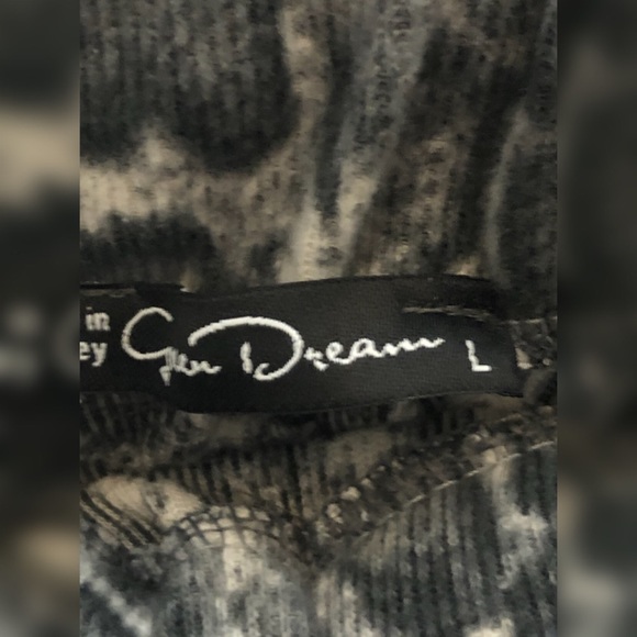 ✨LEOPARD PRINT GREY SKIRT (L) - Picture 3 of 4